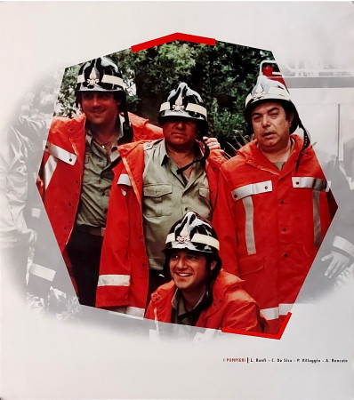 1985 * Locandina Fotobusta "I Pompieri - Christian De Sica, Massimo Boldi, Paolo Villaggio, Lino Banfi" Commedia (B+)